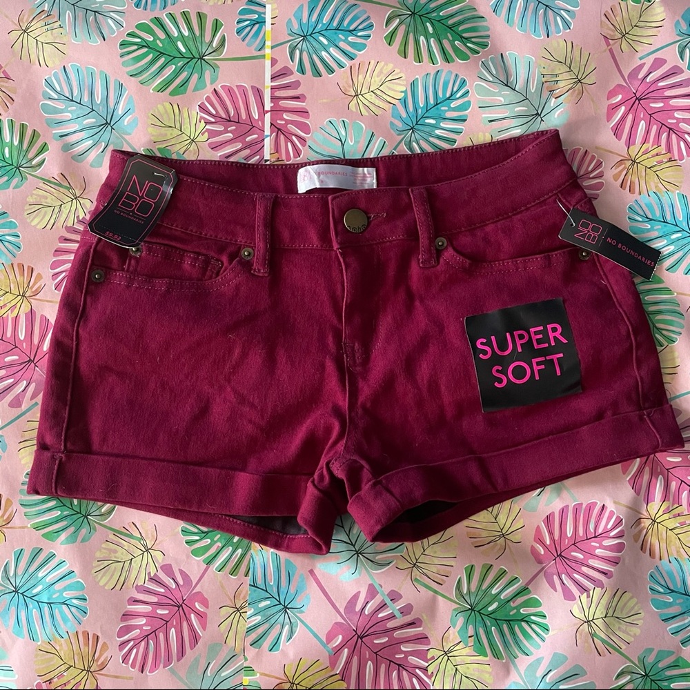 💥 [NWT] No Boundaries Red Shorts - 9 (JUNIORS)